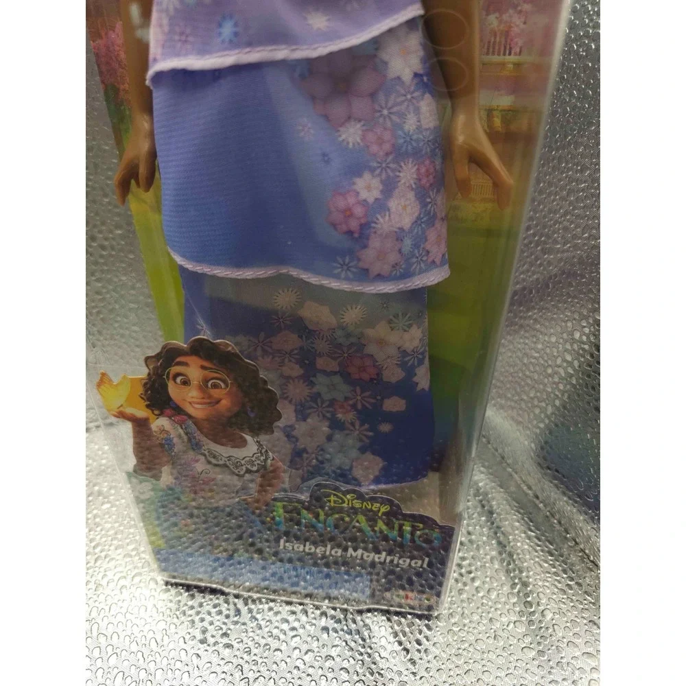 Disney Encanto Movie Isabella Madrigal 11